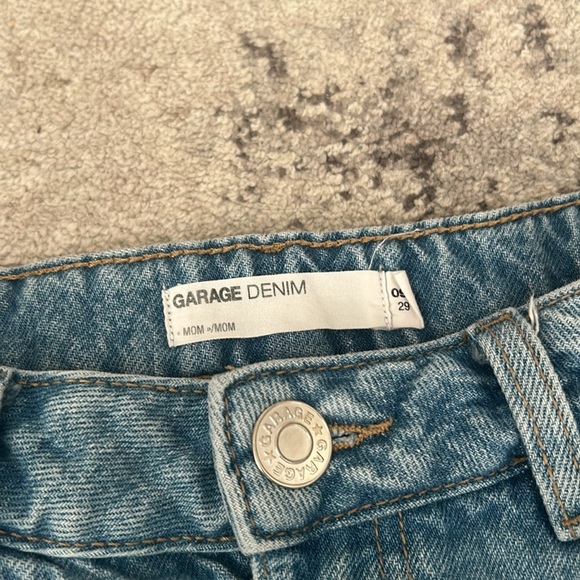 Garage High Rise Mom Jean - Picture 6 of 6